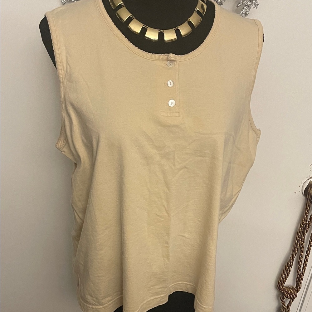 Sleeveless Beige Top - Picture 2 of 4